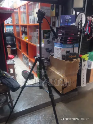 Kingsjoy Professional Tripod for Video Cameras & Phones