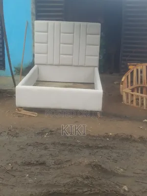 Zuo Modern Gado Na Katako