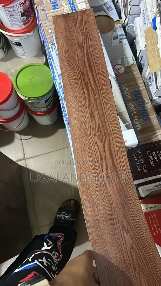 Sauyin Rufin Vinyl Mai Sauƙin Shigarwa - 1