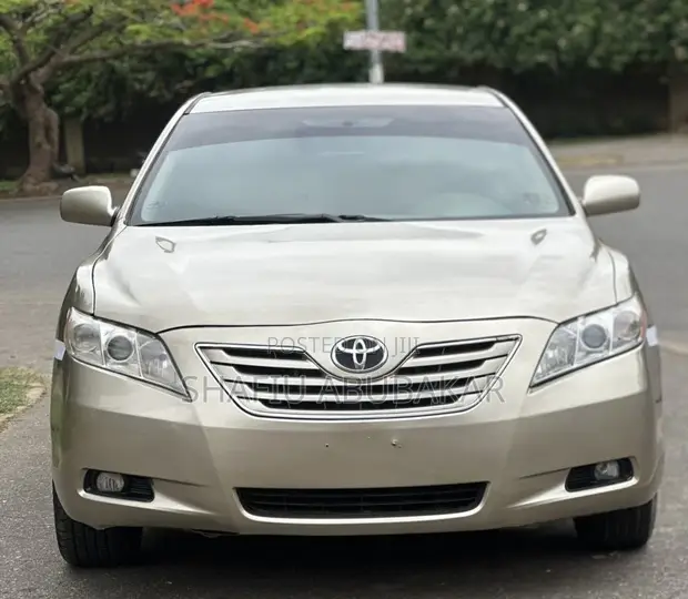 Toyota Camry 2007 Gold - 1