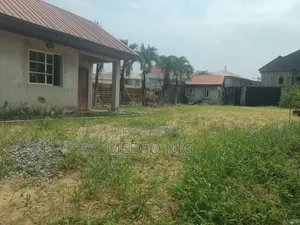 Filin Sukuni 1200sqm don Siyarwa/JV a Alma Beach Estate, Ikate