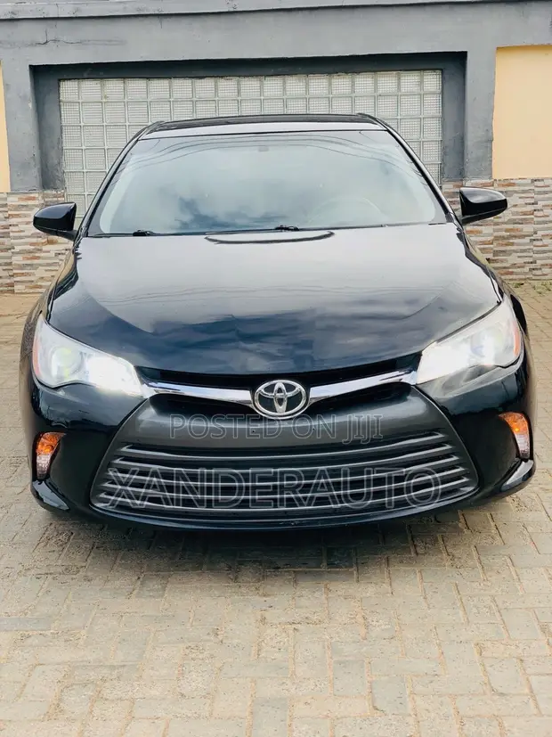 Toyota Camry 2017 Black - 1