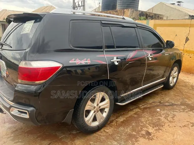 Toyota Highlander Limited 2012 Black - 1