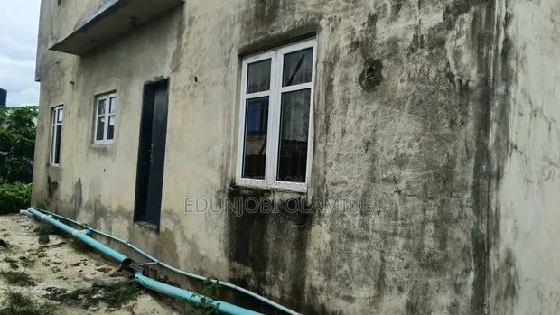 Gidan Bacci 6 da ke Awoyaya don Siyara - 1