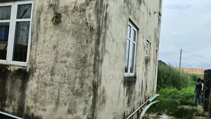 Gidan Bacci 6 da ke Awoyaya don Siyara