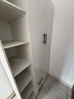 Gidan Kwana 1 Bedroom da ake Raba a Ologolo don Sawa