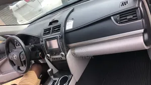 2014 Toyota Camry XLE Sedan