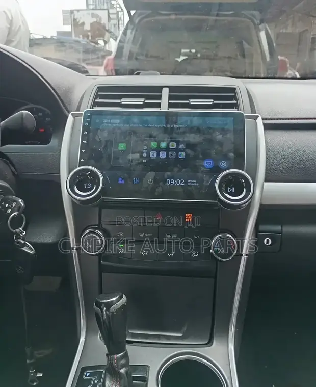 Toyota Camry 2015-2017 HD Navigation with Wireless Apple CarPlay - 1