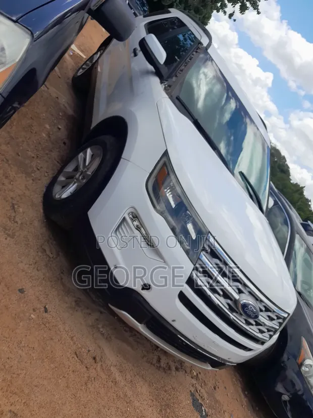 2016 Ford Explorer White - 1