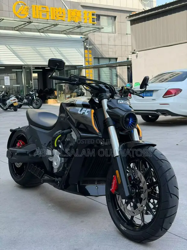 Benda LFC 700 Cruiser Babur 2023 - 1