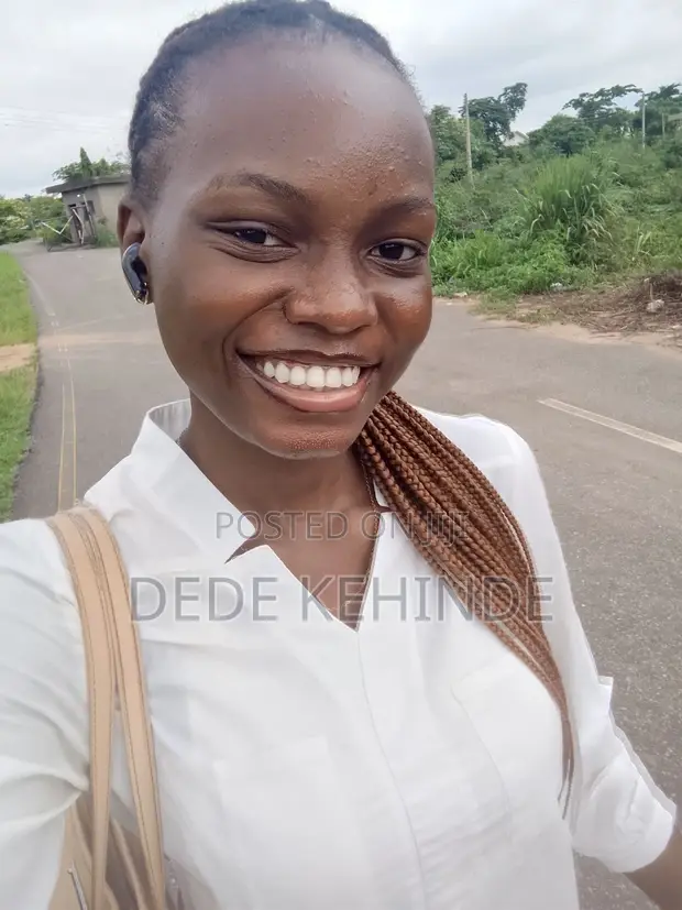 Clerical & Administrative CV - Dede - 1