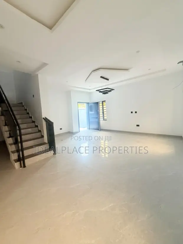 4 Bedroom Semi-Detached Duplex da BQ a Magodo GRA Phase 1 - 1