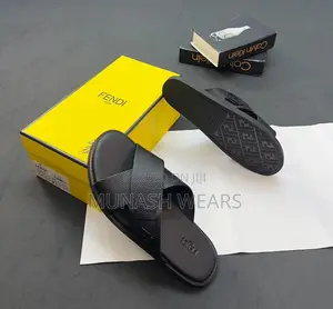 Fendi Leather Slippers - Brown & Black