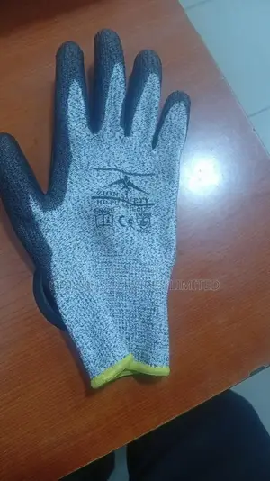 Zion Level 5 Anti-Cut Safety Gloves