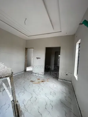 Sabon Ginin 5-Bedroom Duplex da Gym a Egbeda