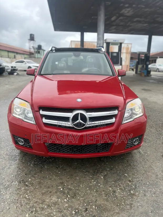 Mercedes-Benz GLK-Class 350 4MATIC 2010 Red - 1