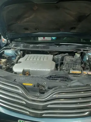 Toyota Venza XLE 2010 Blue