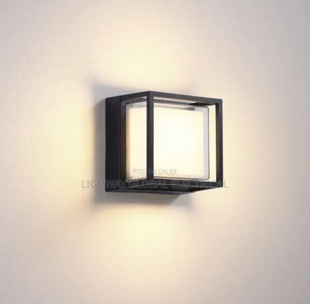 Fitilar Bango ta Waje ta Luminare, Tsarin Zamani, IP67 - 1