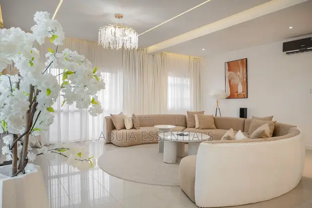 Snow Queen 3 Bedroom Apartment na Short Let, Ikoyi - 1