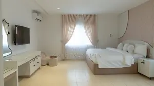 2 Bedroom Apartment with Swimming Pool, Mabushi