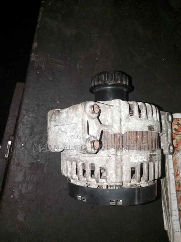 Volvo XC90 3.2 Alternator (Used) - 1