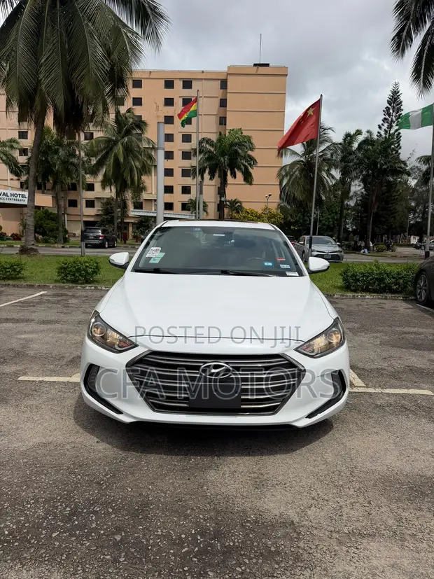 Hyundai Elantra 2017 Limited Edition - 1