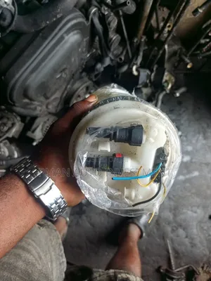 Volvo S40/V40 Complete Fuel Pump (2002 Model)