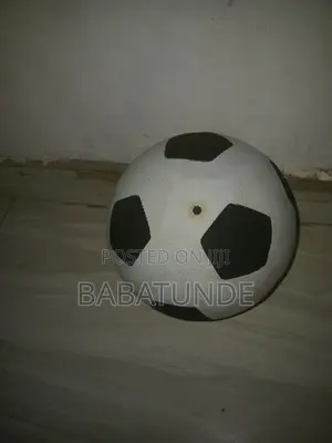 Kwallon Kafa na Koyarwa na Rubber (An Yi Amfani Da Shi)