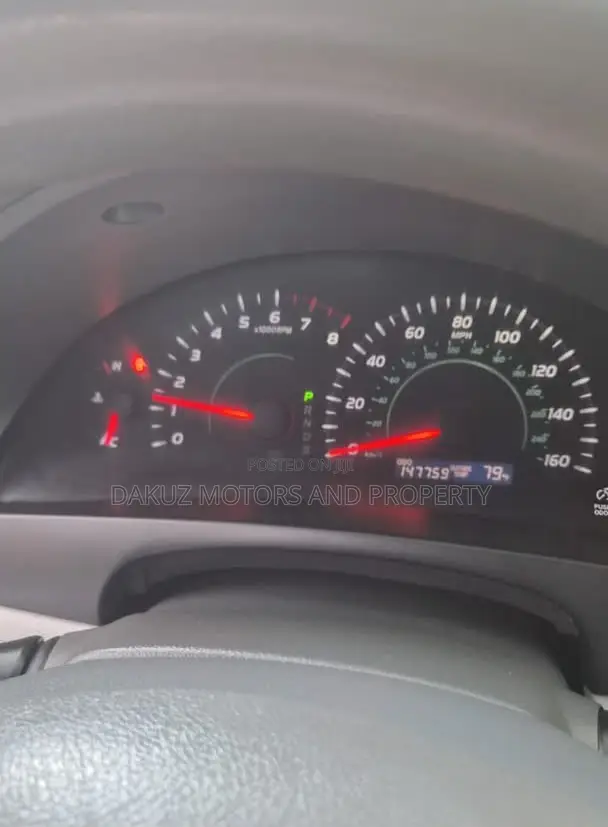 Toyota Camry 2008 Silver - 1
