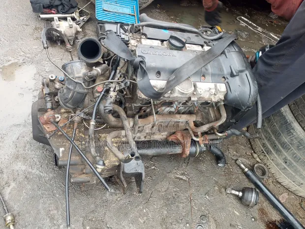 Volvo S40/V40 Complete Engine and Gearbox (Manual) - 1
