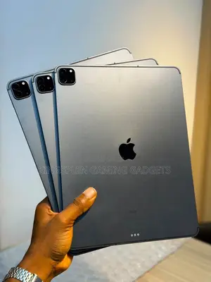 Apple iPad Pro 12.9 (2022) 256GB Gray