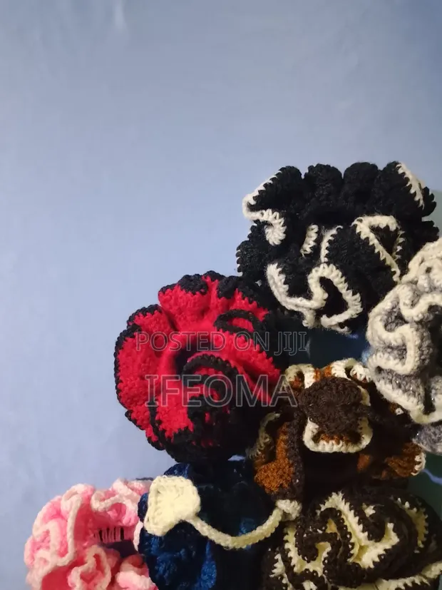 Scrunchies na Saƙa / Masu Ɗaukar Gashi - 1