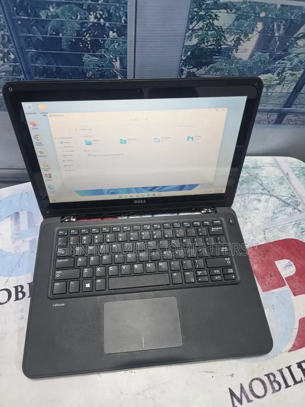 Dell Latitude 13 3380 Laptop - 8GB RAM, 128GB SSD, Intel Core i5 - 1
