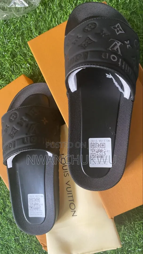 Louis Vuitton Unisex Leather Slippers - Black - 1