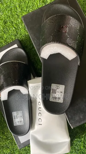 Louis Vuitton Unisex Leather Slippers - Black