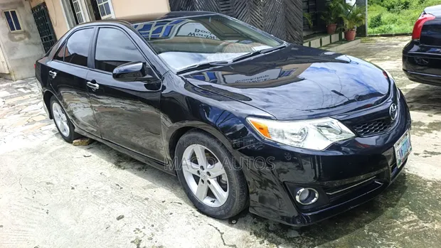 Toyota Camry SE 2014 Baki - 1