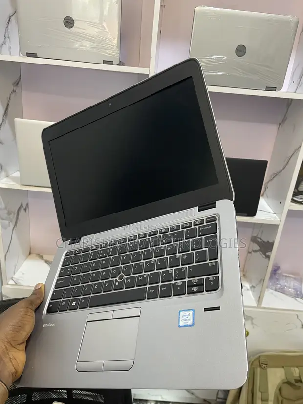 HP EliteBook 820 G3 Laptop - Intel Core i5, 8GB RAM, 256GB SSD - 1