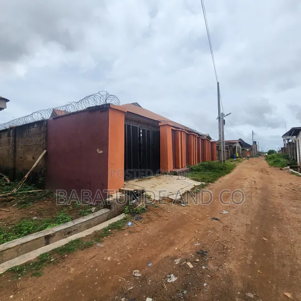 3-Bedroom Block of Flats for Sale in Akuru, Ibadan - 1