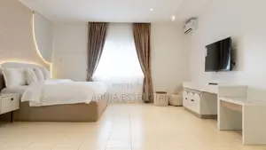 Kyakkyawan Apartment Mai Ɗakuna 2 Tare da Pool a Mabushi