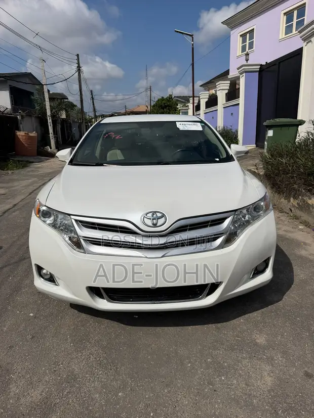 Toyota Venza XLE AWD V6 2013 Fari - 1