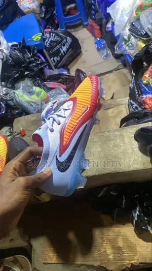 Nike Kayan Wasa Kwallon Kafa - Sabon Abu