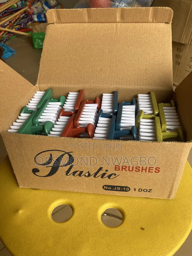 Plastic Brush Pack (1 Dozen) - 1