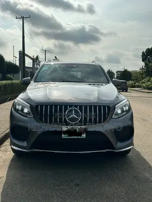 Mercedes-Benz GLE 400 4MATIC 2017 Gray