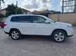 Toyota Highlander 2012 White - 2