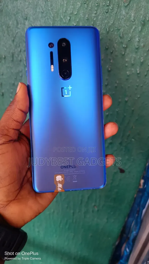 OnePlus 8 Pro 256GB Blue - 1