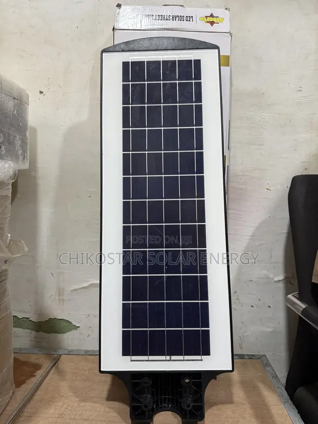 Alberto All-in-One Solar Street Light with Remote - 1