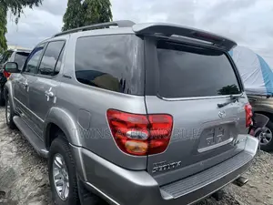 2005 Toyota Sequoia Limited 4WD SUV - Azurfa