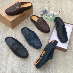 Takalmi Rabin Jikin Namiji Na Louis Vuitton Mai Inganci