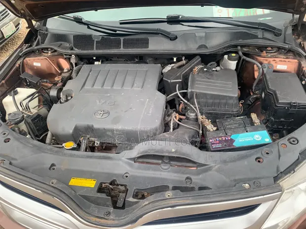 Toyota Venza 2013 Brown - 1