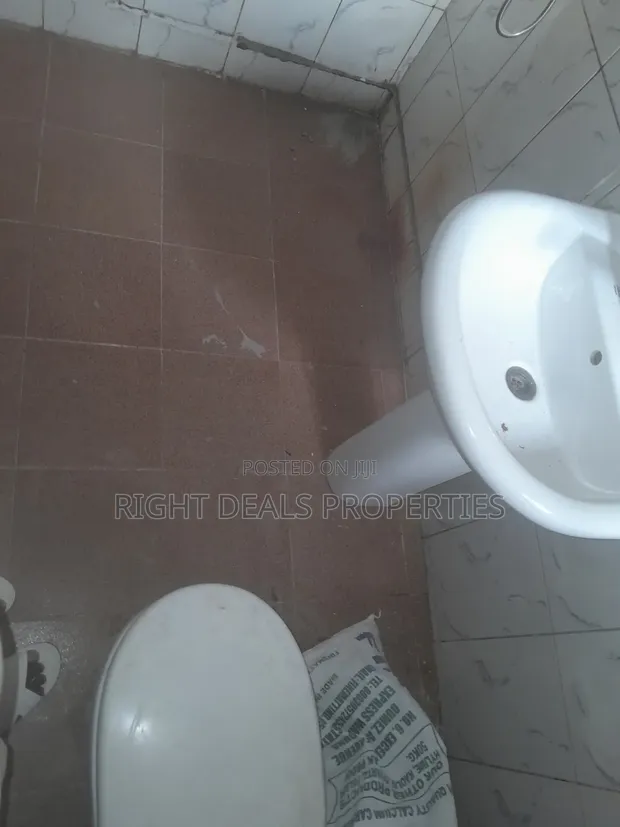 3 Bedroom Bungalow Mai Zaman Kansa da BQ a Dawaki - 1